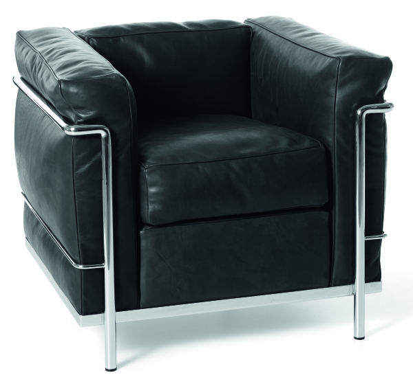 LC2, siège cubique moderne de couleur noire avec structure apparente en métal 