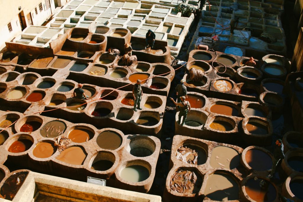 Bains de teintures au Maroc