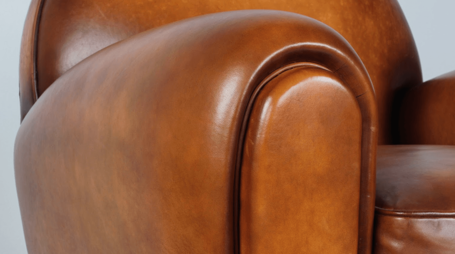 Les incroyables secrets de fabrication d'un fauteuil Club artisanal