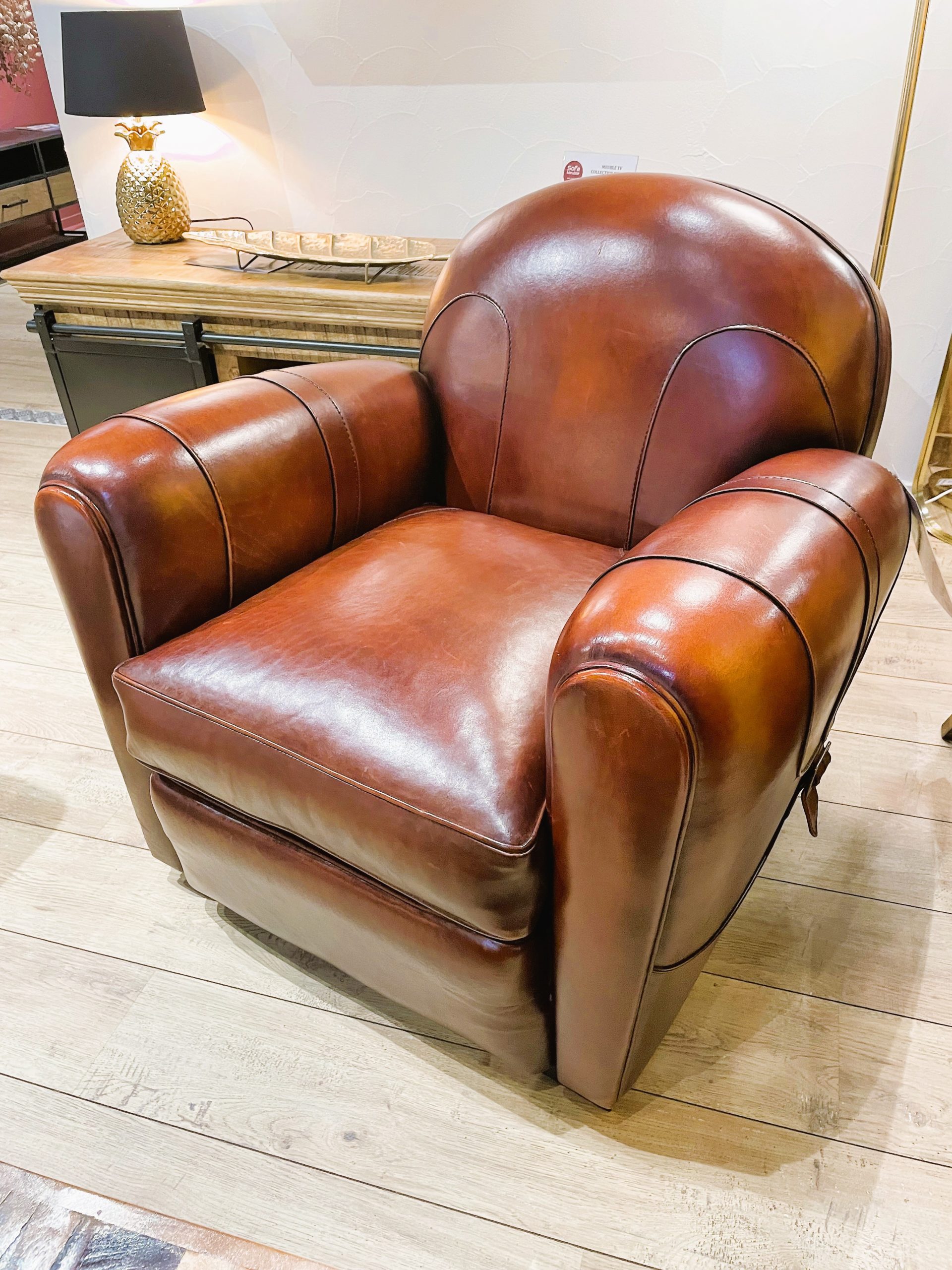 Fauteuil club Longhcamp en cuir de basane cognac