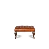 Repose-pieds Chesterfield rectangulaire havane, vue de face