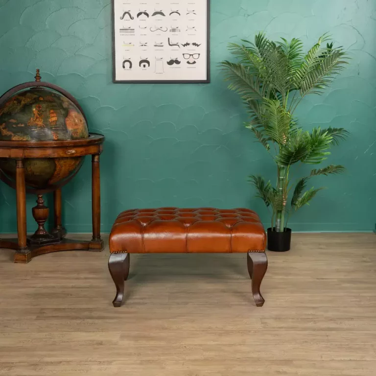 Repose-pieds Chesterfield rectangulaire havane en ambiance